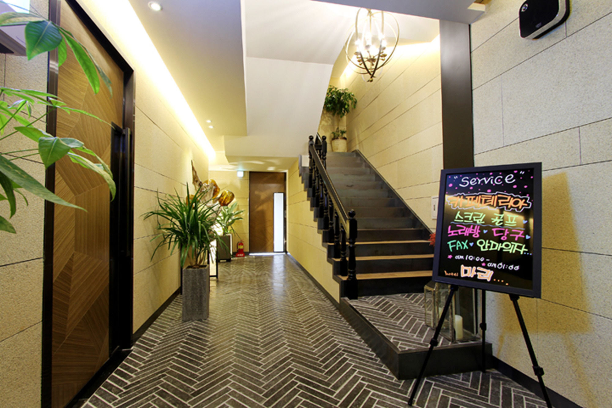 Jeonju Mari Hotel Екстериор снимка